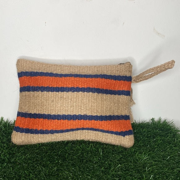 Beautiful 😻 .Jill clutch - Picture 6 of 9